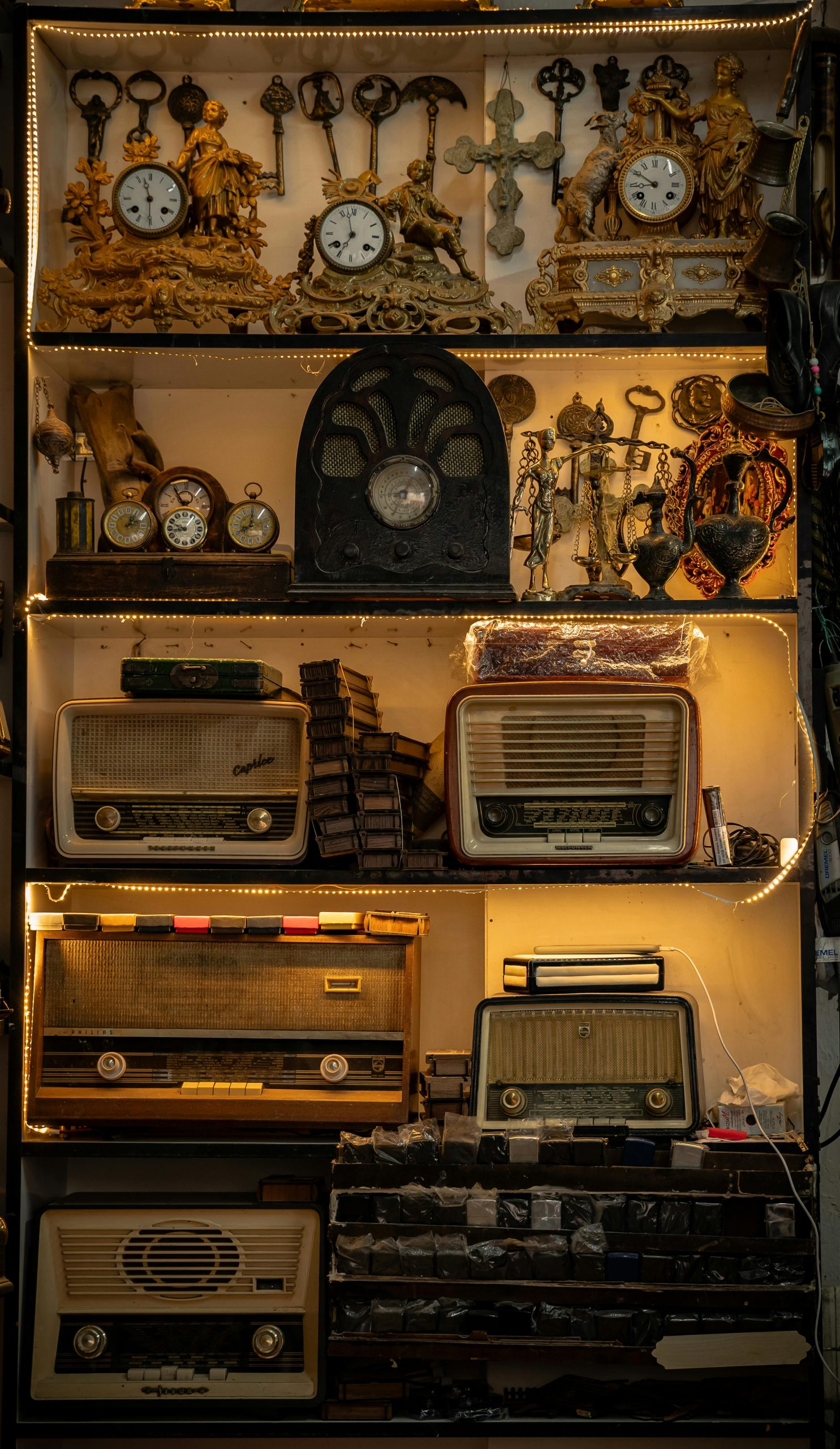 Ensemble d'objets anciens